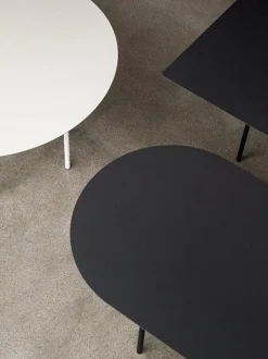 Snaregade Oval Dining Table