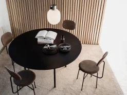 Snaregade Round Dining Table