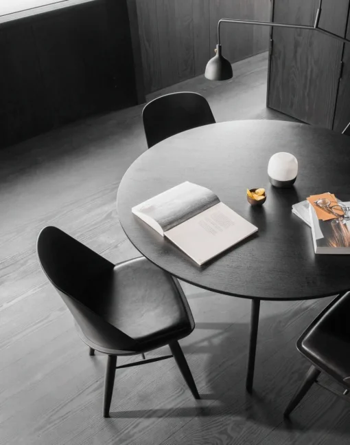 Snaregade Round Dining Table