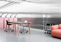 Stage floor lamp