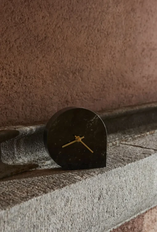 Stilla Clock