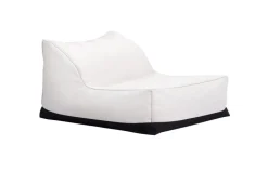 Storm Lounge