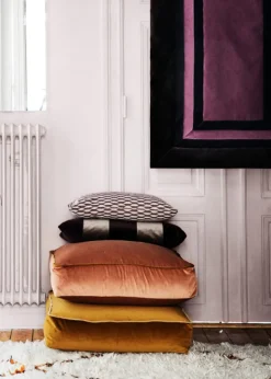 STRIPE VELVET