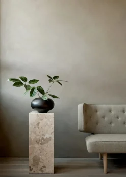 Surround Vase