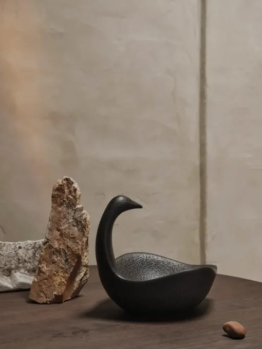 Swan Centrepiece - Black