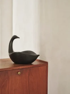 Swan Centrepiece - Black
