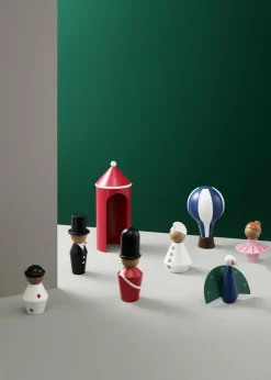 Tale Figurines