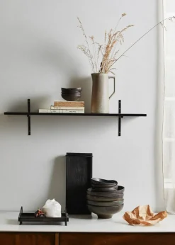 Tano shelf