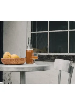 Tasca Table
