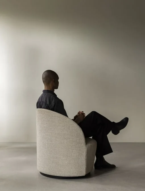 Tearoom Lounge Chair - Swivel w/Return