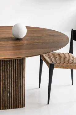 Ten Table Round - Extendable table