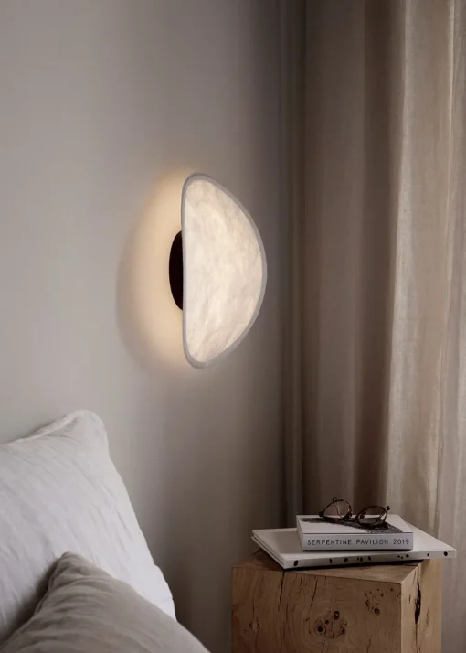 Tense Wall Lamp