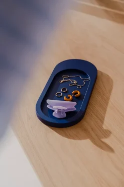 Tenu Tray