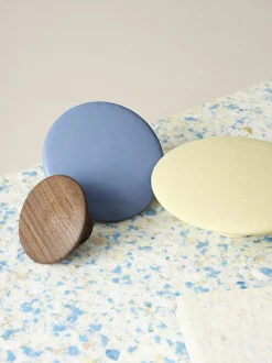 The Dots - Medium