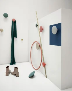 The Dots - Medium
