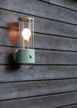 The Muse Wall Light