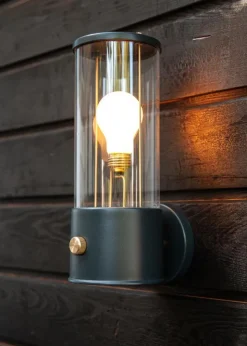 The Muse Wall Light