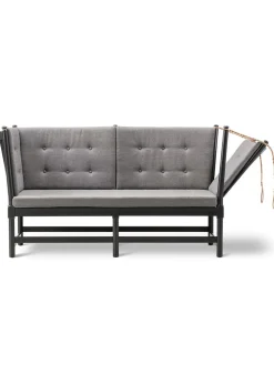 The Spoke-Back Sofa 1789 by Børge Mogensen