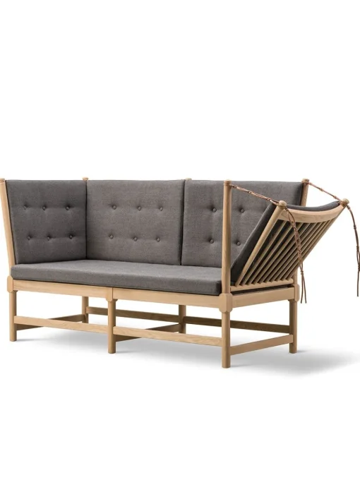 The Spoke-Back Sofa 1789 by Børge Mogensen