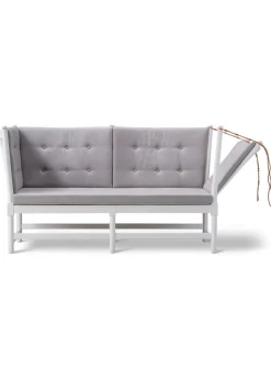 The Spoke-Back Sofa 1789 by Børge Mogensen