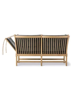 The Spoke-Back Sofa 1789 by Børge Mogensen