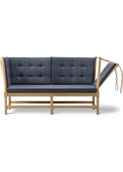 The Spoke-Back Sofa 1789 by Børge Mogensen