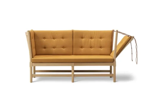 The Spoke-Back Sofa 1789 by Børge Mogensen