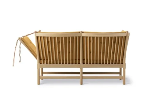 The Spoke-Back Sofa 1789 by Børge Mogensen