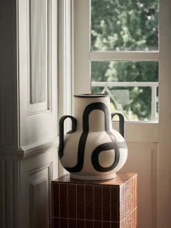 Trace Vase