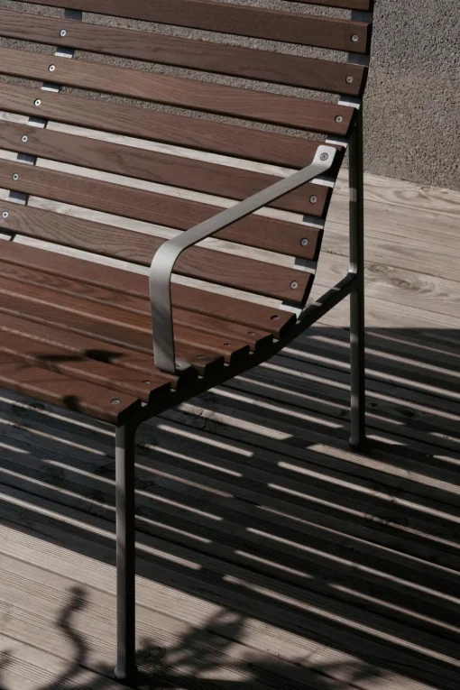 Traverse Lounge Bench W. Arm