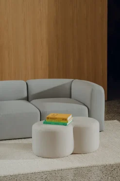 Umbo Pouf