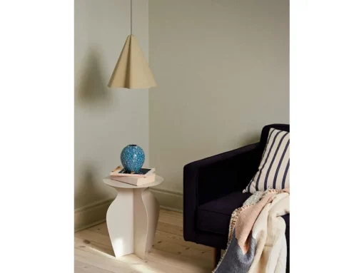 Urna Table