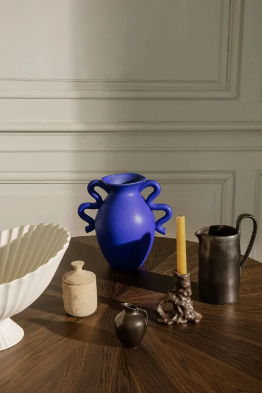 Verso Table Vase