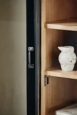 Viva Cabinet