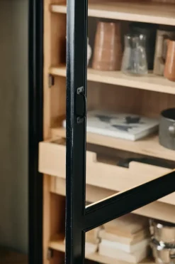 Viva Cabinet