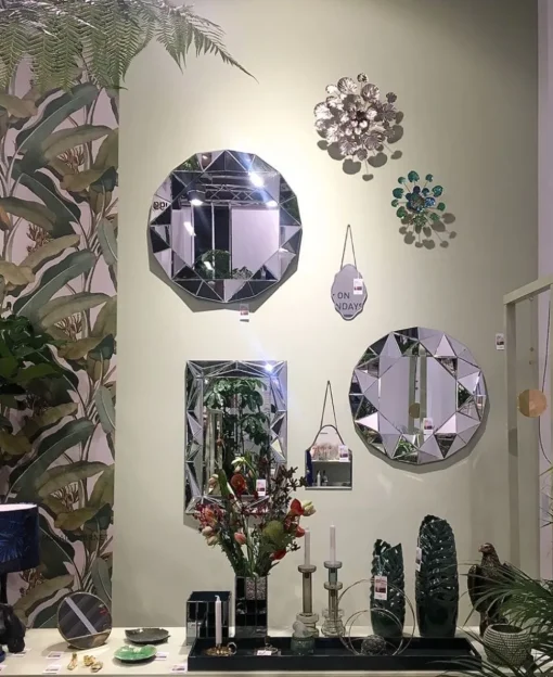 Wall Flower