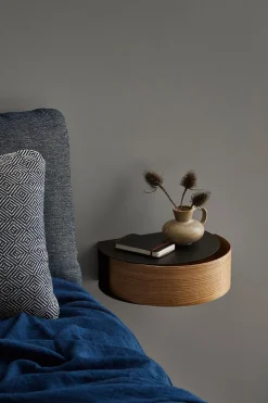 Wallie Shelf