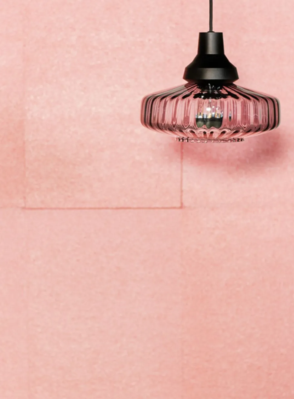 Wave Optic Pendant Lamp