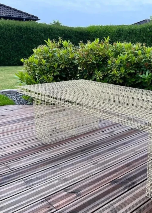 Wire Loungetable