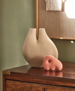 W&S Vase